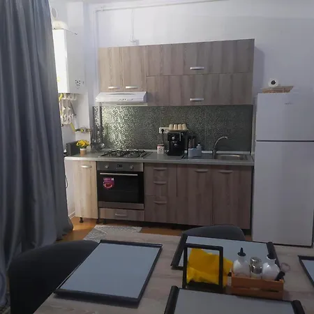 Julia 21 * Năvodari